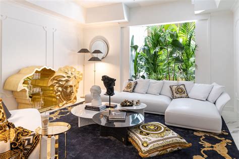 casa gianni versace milano|versace home via durini.